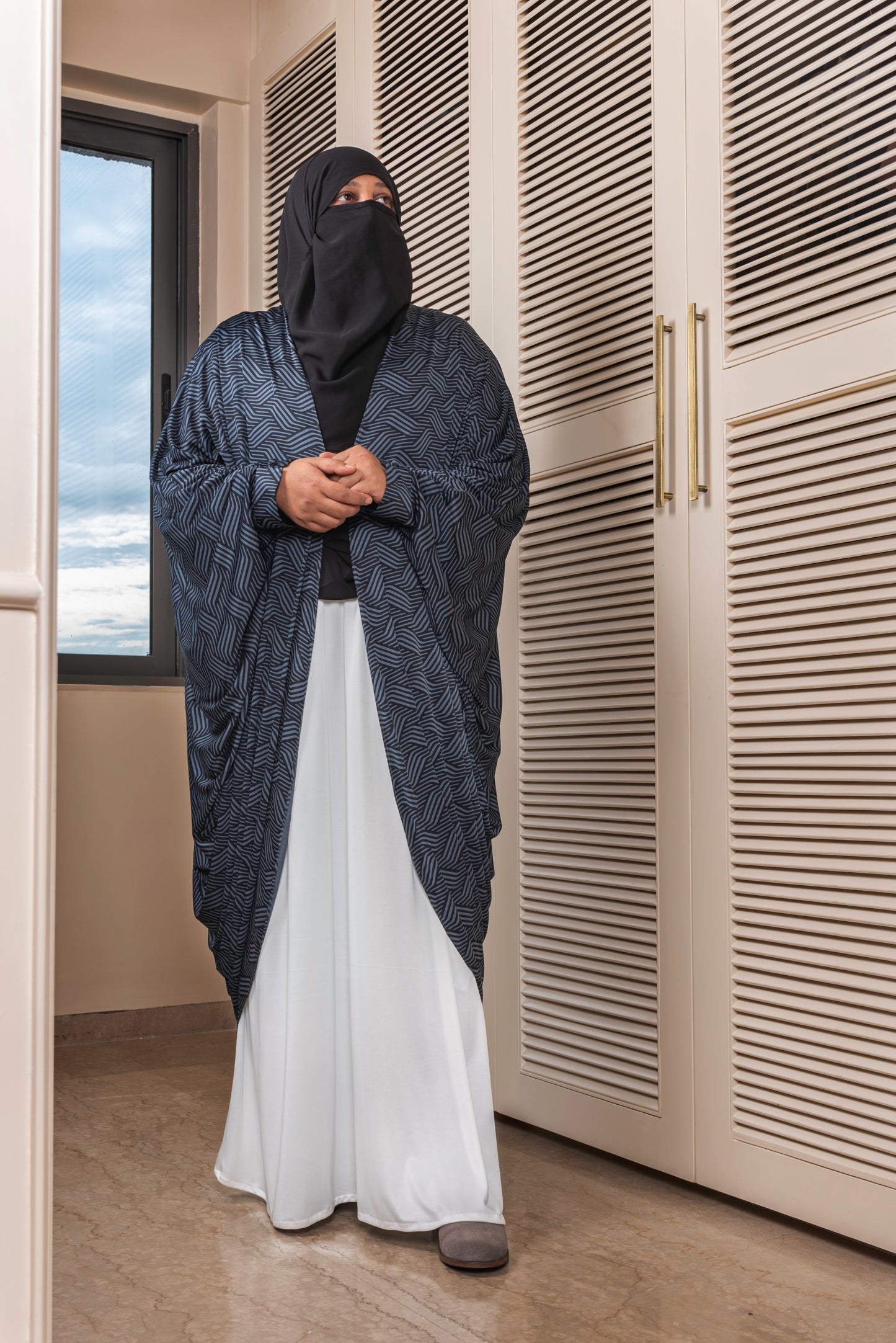 Grey Nysa Cardigan Abaya